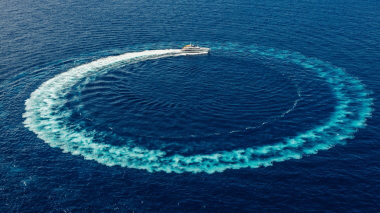 Book Ends by Heesen Yachts