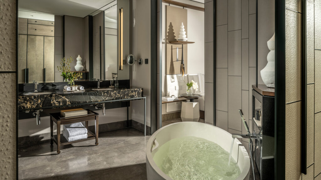 Four Seasons Hotel Bangkok at Chao Phraya River