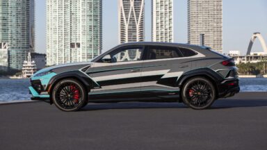 Miami-inspired Urus SE