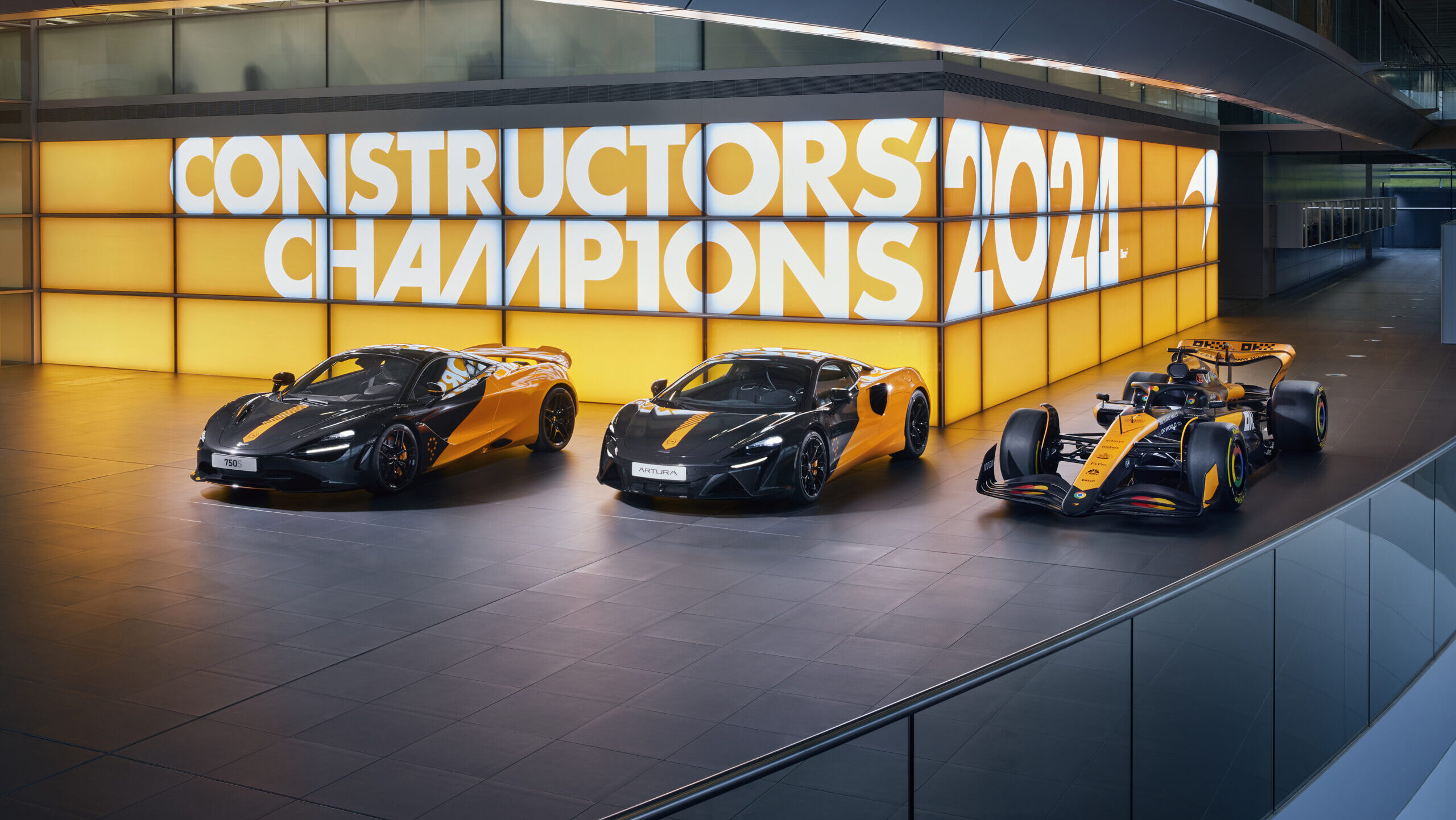McLaren MCL38 Celebration Edition