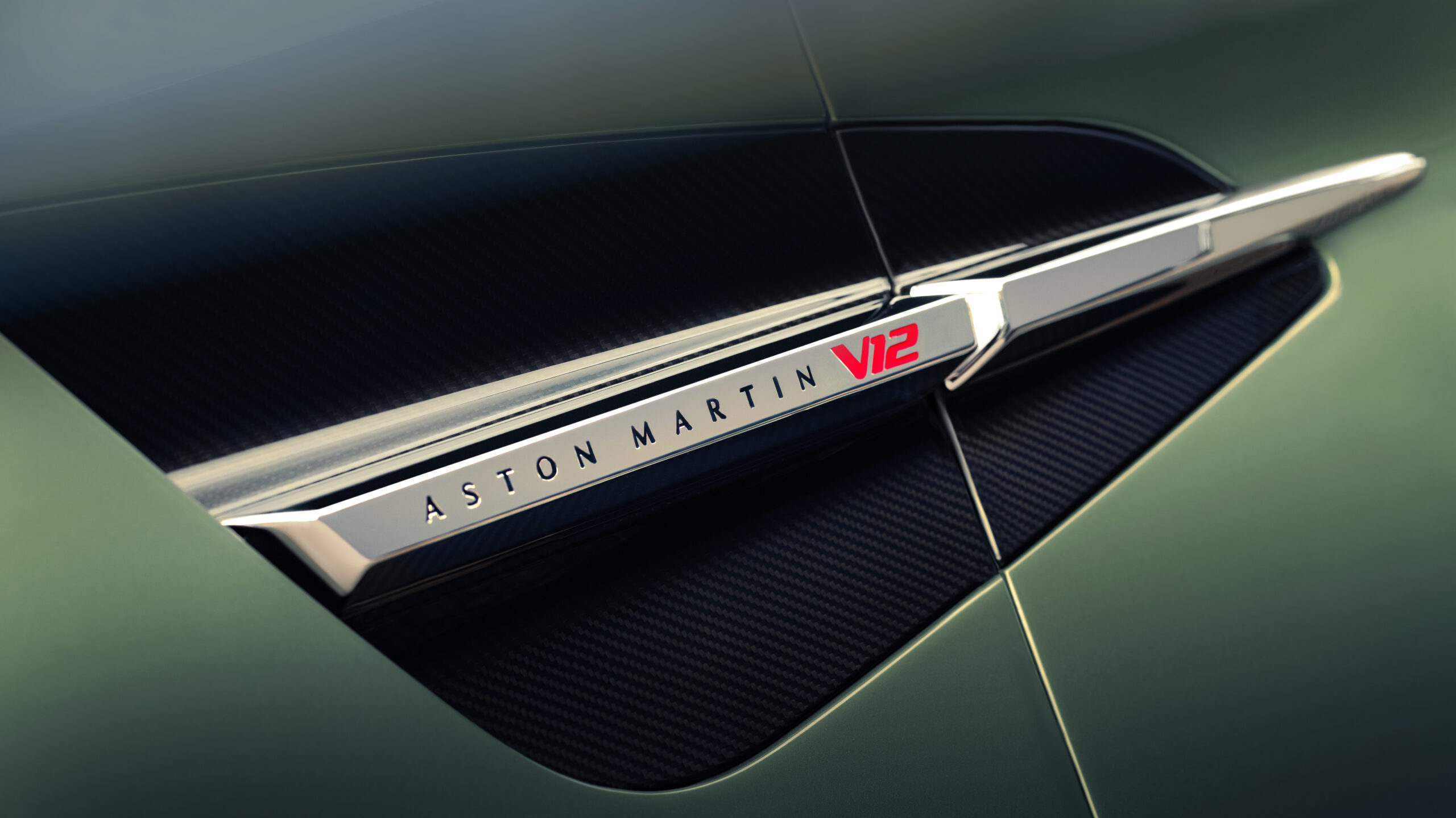 Aston Martin Vanquish Volante