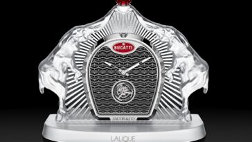 Bugatti calandre table clock