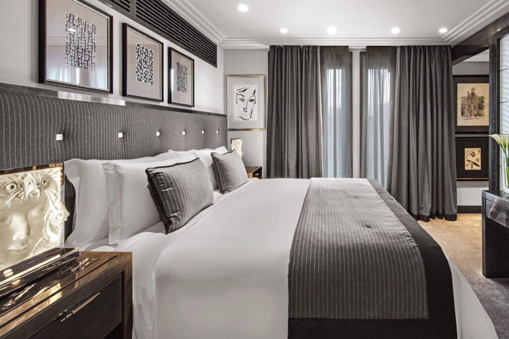 the Iconic Presidential Suite at Prince de Galles