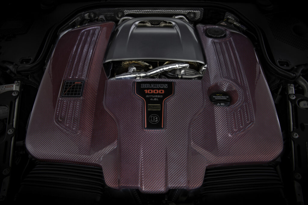 BRABUS 1000-4,407 cc