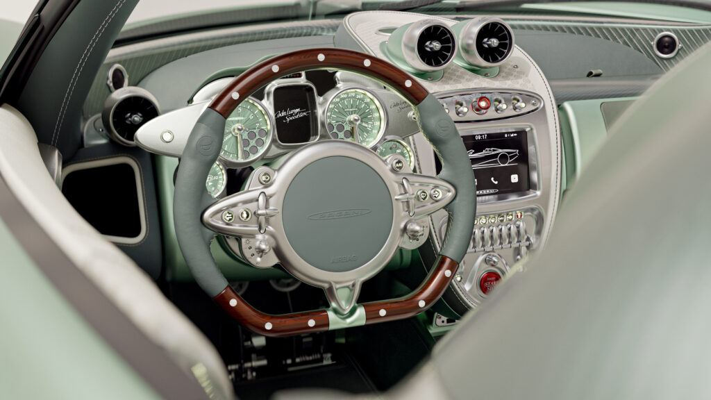 Pagani Huayra, inside the Codalunga