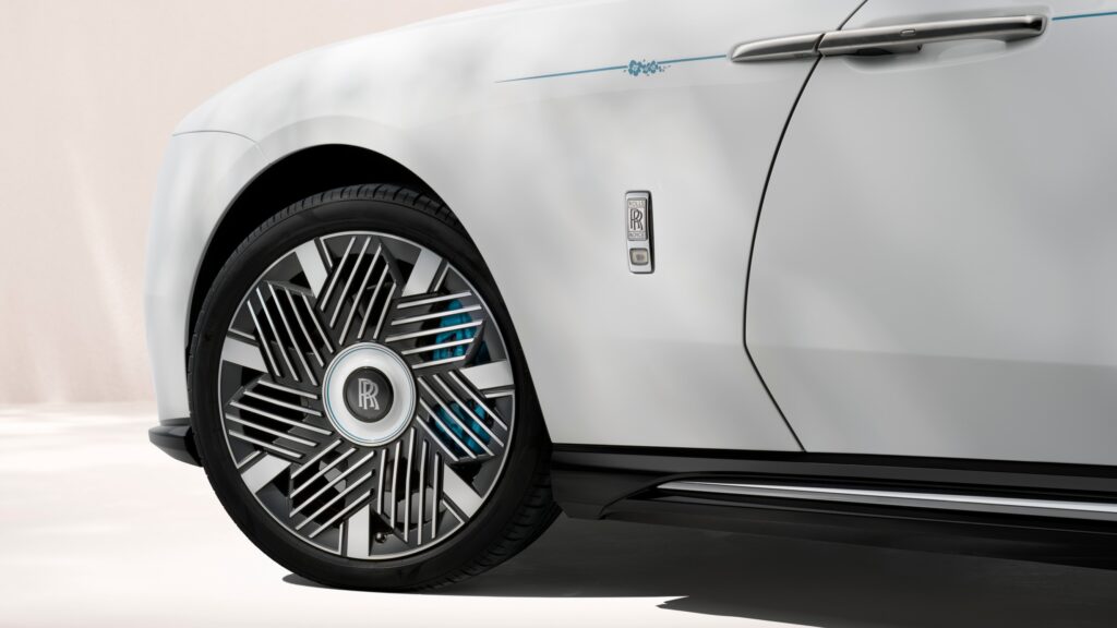 Rolls-Royce Spectre-Evanescent Alloy Wheels