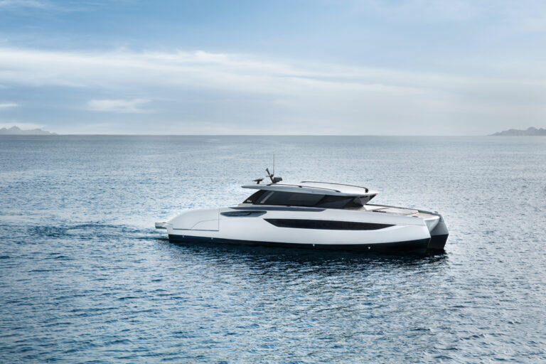 Sunreef Ultima 55