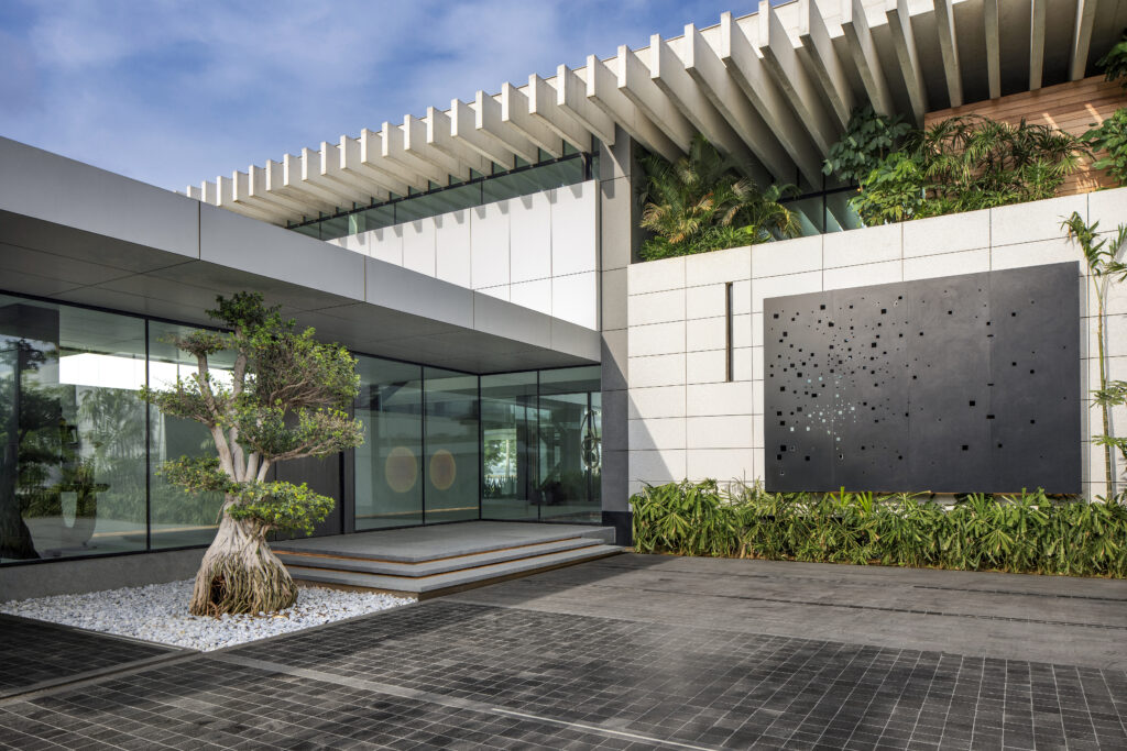 Inside Lagoon Villa, Abidjan: SAOTA and Claude Missir 