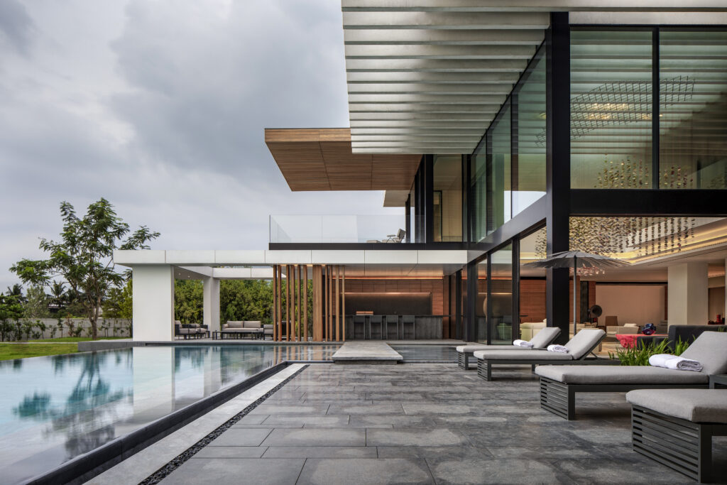 Inside Lagoon Villa, Abidjan: SAOTA and Claude Missir 