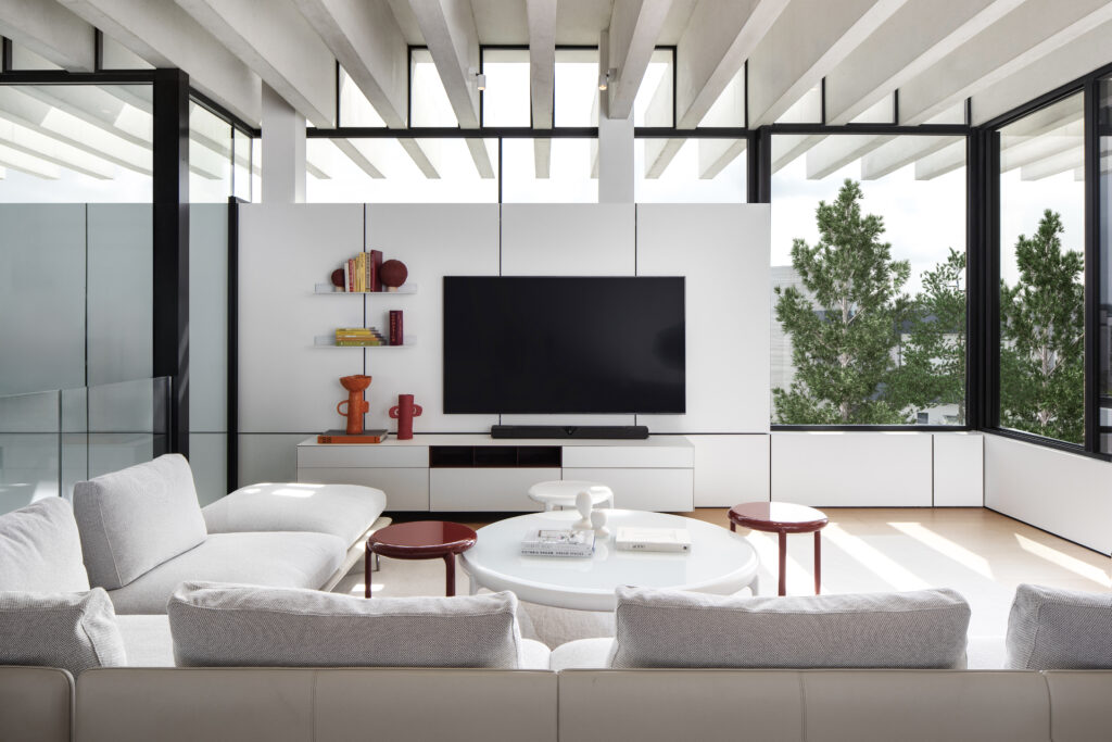Inside Lagoon Villa, Abidjan: SAOTA and Claude Missir 