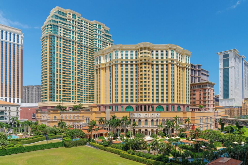 Four-Seasons-Hotel-Macao
