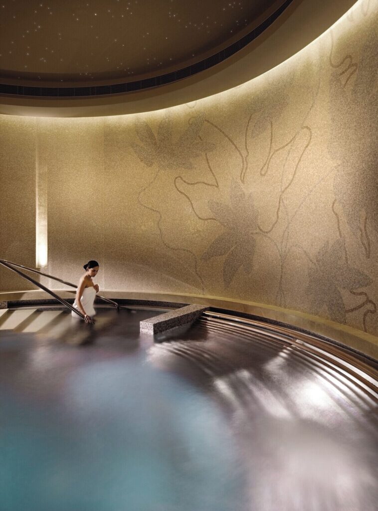 Four-Seasons-Hotel-Macao