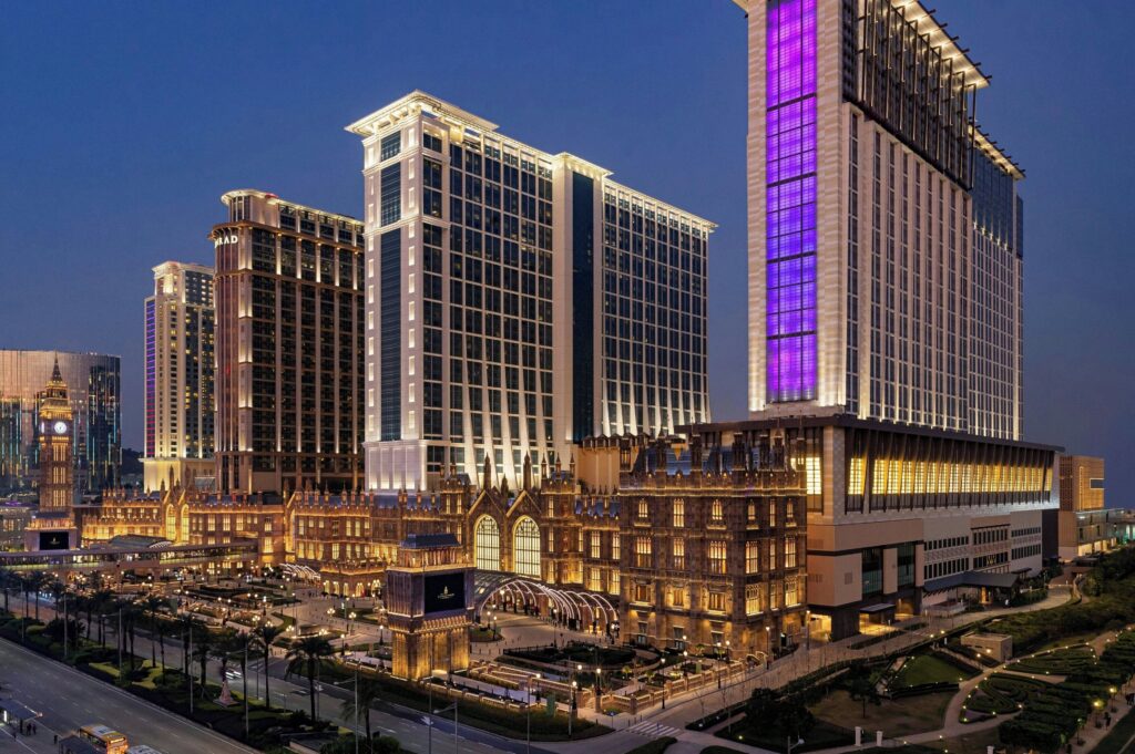 Londoner-Grand-a-Luxury-Collection-Hotel-Macao