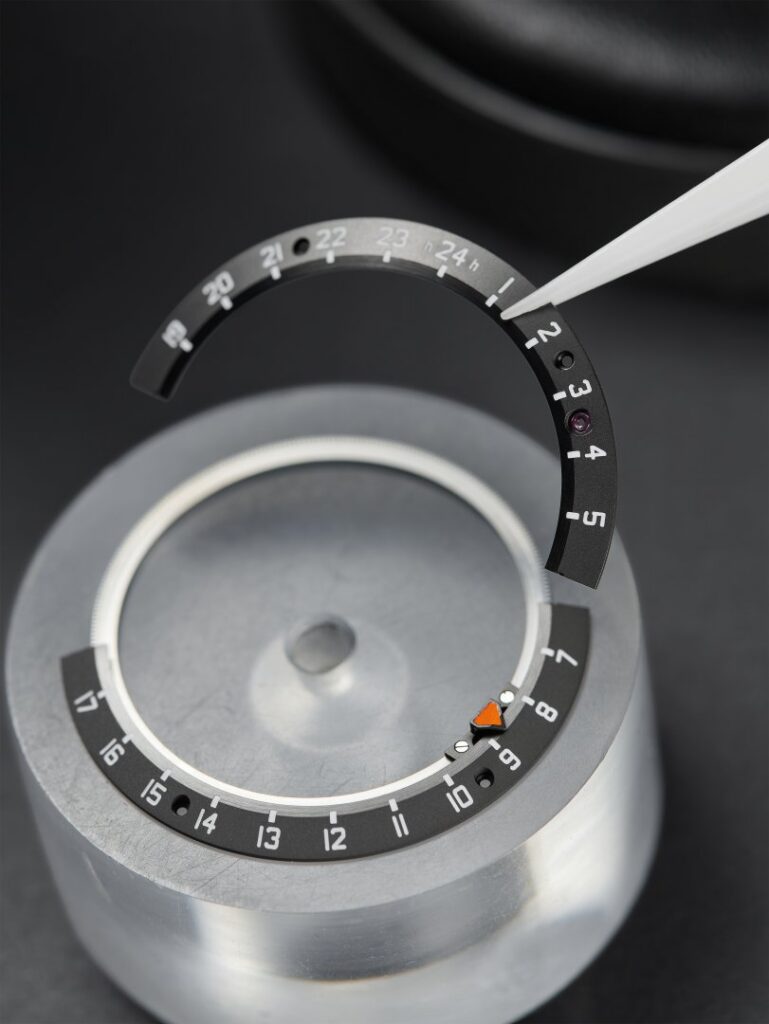 URWERK UR-10 SpaceMeter